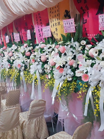 二林鎮花店，白包花籃禮儀田尾鄉花店，追思藝術高架花籃埤頭鄉花店