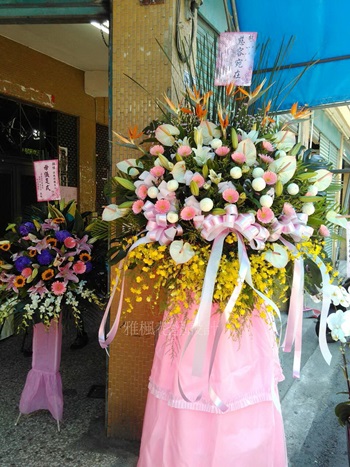 告別式花柱草屯花店_彰化花店_雅楓花藝設計
